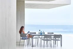 Less Armstol fra Cane-line