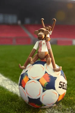 Lille Abe x DBU 86 Away af Kay Bojesen