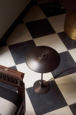 Limited Edition 2025 PH 3/2 Bordlampe fra Louis Poulsen