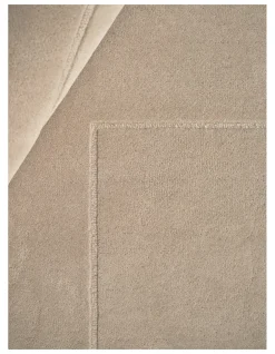 Lineal Poem Tæppe, Beige fra Linie Design