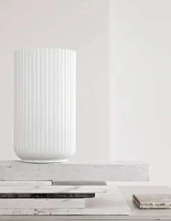 Lyngbyvasen i mørk grøn, H31 cm fra Lyngby Porcelæn