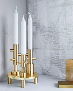 Lysestage large messing af Jaime Hayon