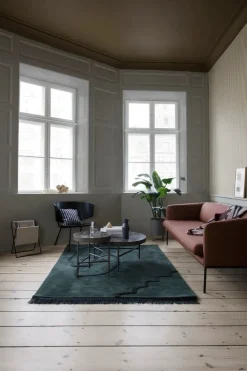 Marble table - medium fra Ferm Living