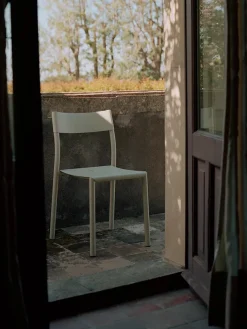 May Chair, dark green fra New Works