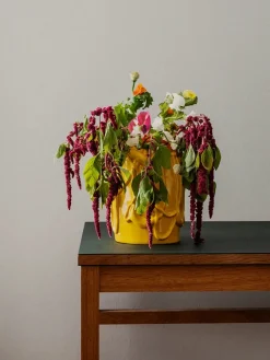 Michael Kvium Jam Vase, pale green fra raawii