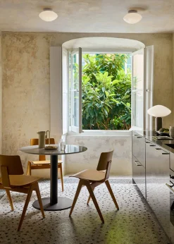 Mist AP22 væg- og loftlampe fra &Tradition