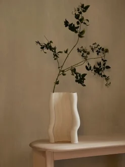 Moire Vase, small fra Ferm Living