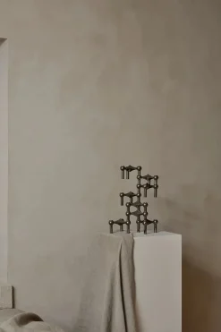 Nagel Lysestage, børstet krom fra STOFF Nagel