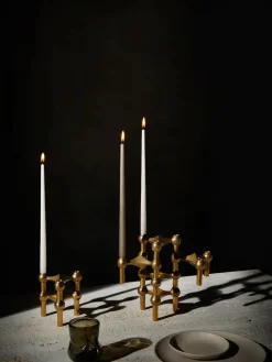 Nagel Lysestage, børstet messing fra STOFF Nagel