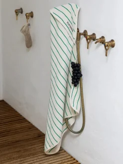 Naram Baby Towel, white & grass fra Bongusta