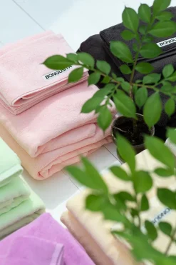Naram towel - Baby pink & Ski patrol fra Bongusta