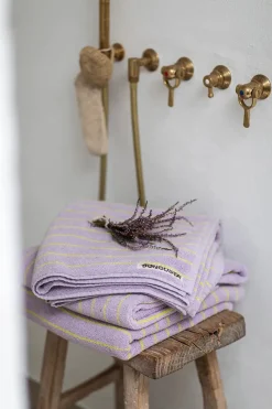 Naram towel - Lavender Blue fra Bongusta