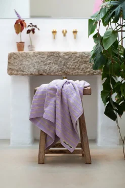 Naram towel - Lilac & Neon yellow fra Bongusta