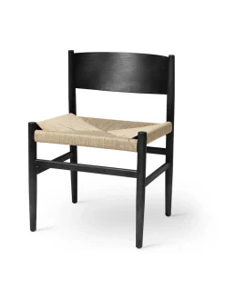 Nestor stol, mat lakeret eg fra Mater