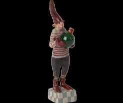 Noilly Noël, No. 32 Nissedreng med rød julekugle fra Maileg 2025