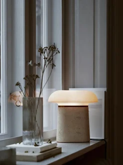 Nova Table Lamp, ivory fra Woud