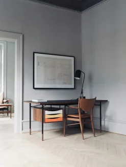 Nyhavn Skrivebord u. Skuffekassette af Finn Juhl