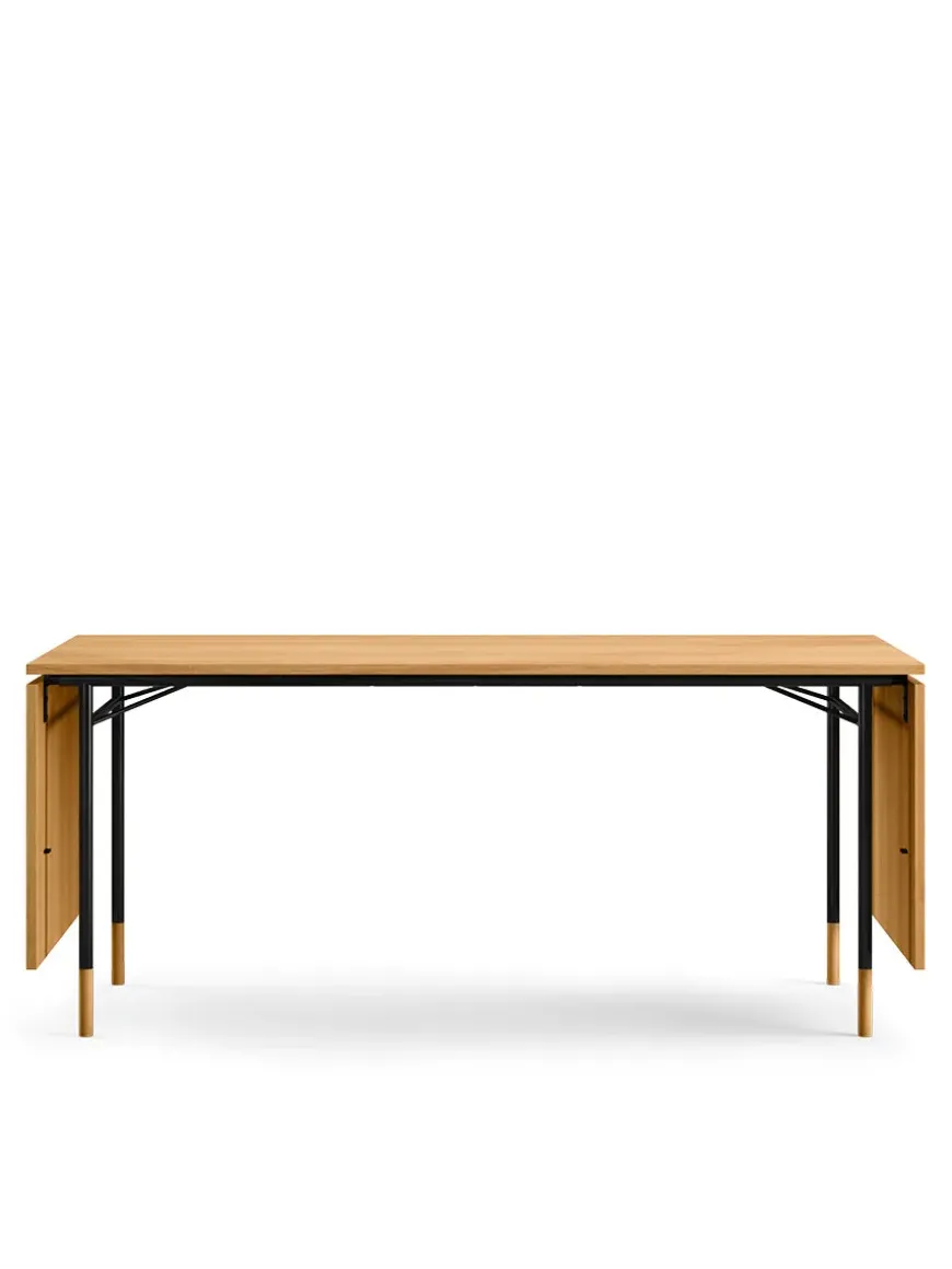 Nyhavn Spisebord, eg/sort af Finn Juhl