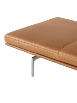 Outline Daybed, cognac leather fra Muuto