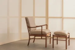 OW149 Colonial lænestol, eg olie, Terra-læder af Ole Wanscher