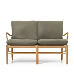 OW149-2 Colonial sofa valnød olie, Terra-læder af Ole Wanscher