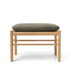 OW149F Fodskammel til Colonial lænestol, eg olie, Terra-læder af Ole Wanscher