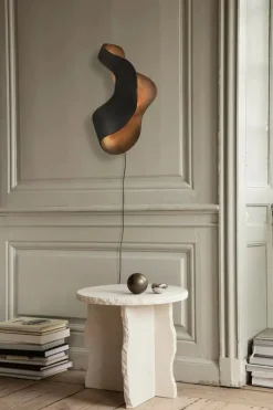 Oyster Wall Lamp fra Ferm Living