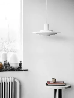 P376 pendel KF2 fra &Tradition