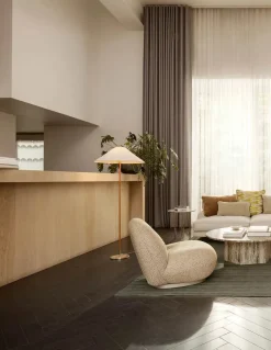 Pacha Lounge Chair, swivel fra GUBI