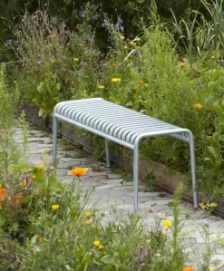Palissade Bench, olive fra Hay