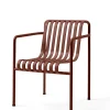 Palissade Dining Armchair, iron red fra Hay