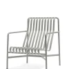 Palissade Lounge Chair High, sky grey fra Hay