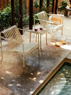 Palissade Lounge Chair Low, sky grey fra Hay