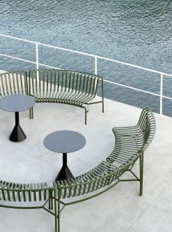 Palissade Park Dining Bench, in, sky grey fra Hay