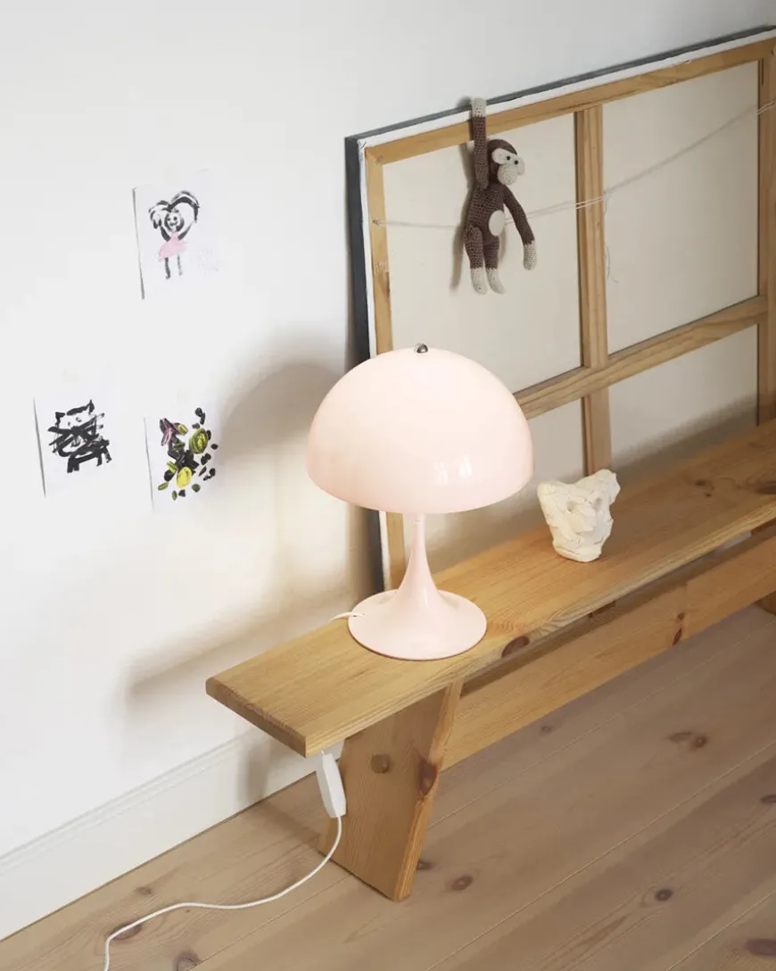 Panthella 250 bordlampe, grå opal fra Louis Poulsen