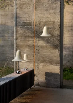 Pantop portable bordlampe, Ø18 af Verner Panton