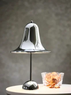 Pantop Portable bordlampe, Shiny Chrome fra Verpan