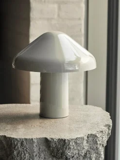 Pao Portable Lampe fra Hay