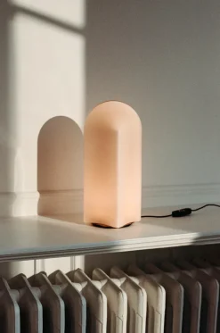 Parade table lamp 240 fra Hay