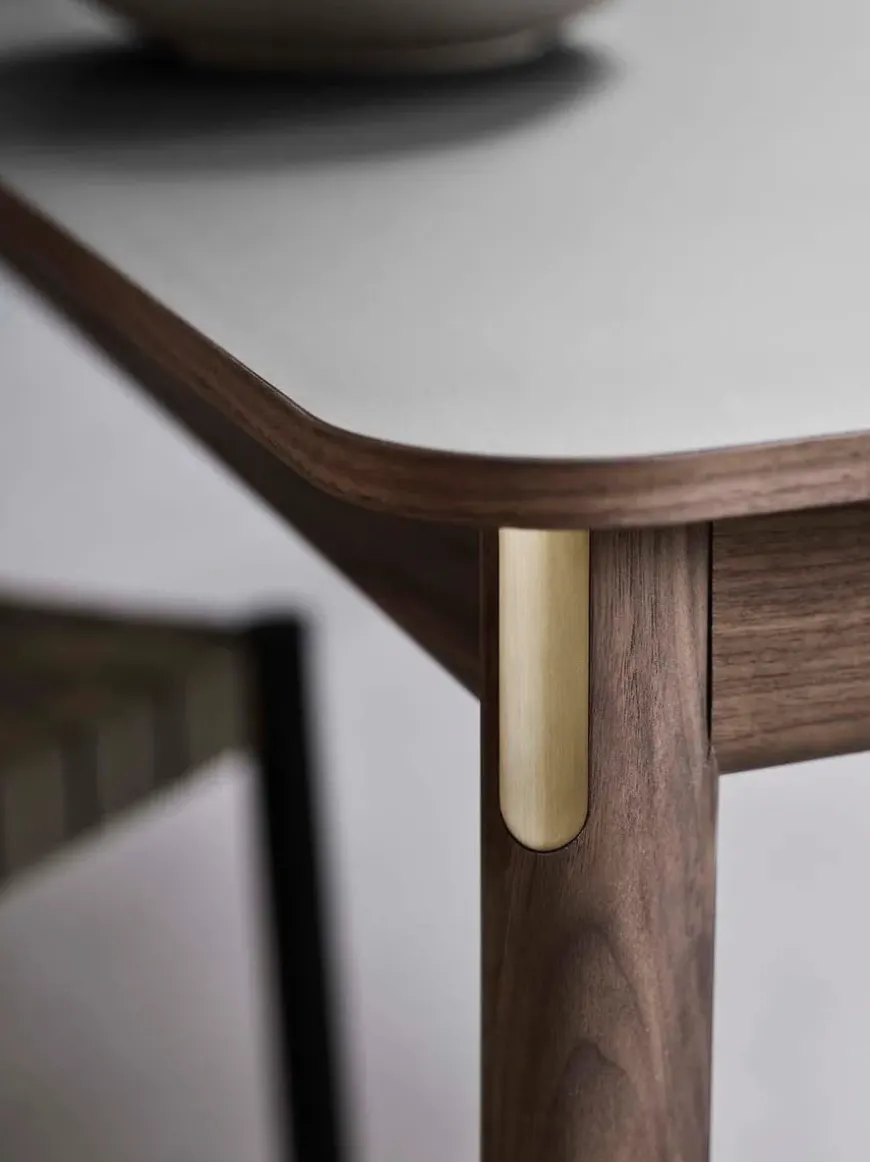 Patch HW2 Spisebord Med Udtræk fra &Tradition