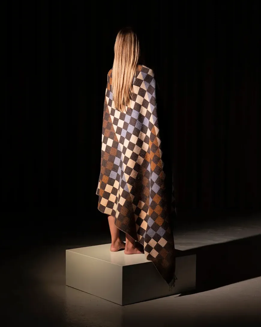 Patch Plaid, leaf/egg/jet fra raawii