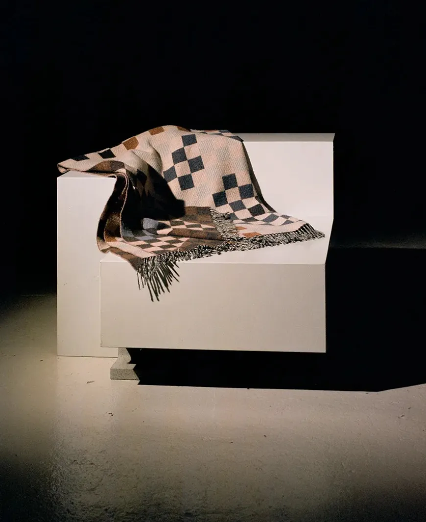 Patch Plaid, white/deer/onyx fra raawii