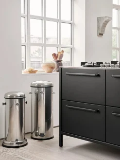 Pedalspand VIPP16 - 18 L, sort fra Vipp