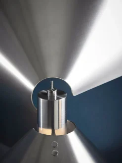 Peel Væglampe fra Frandsen