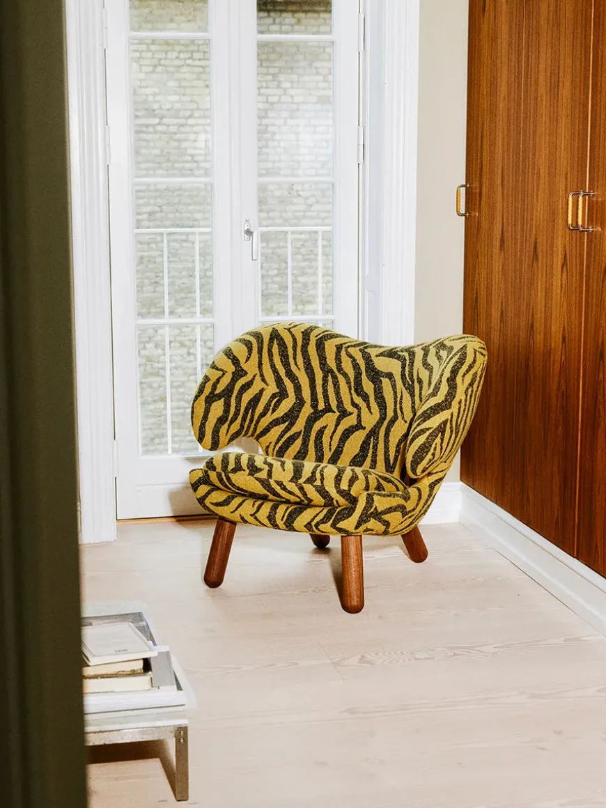 Pelikan stol, eg olie af Finn Juhl