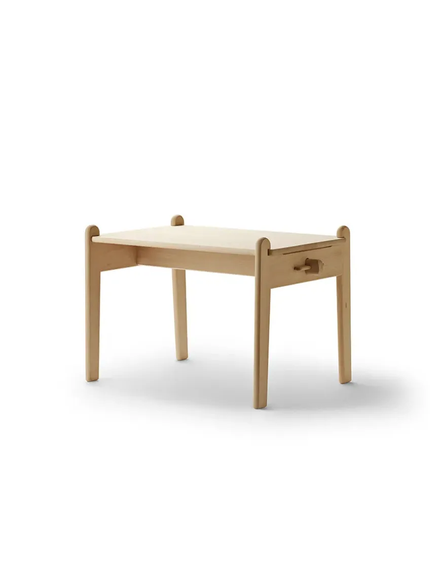 Peters Bord CH411 af Hans J. Wegner