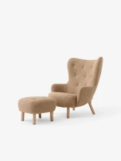 Petra VB3 inkl. Skammel, sheepskin sahara fra &Tradition