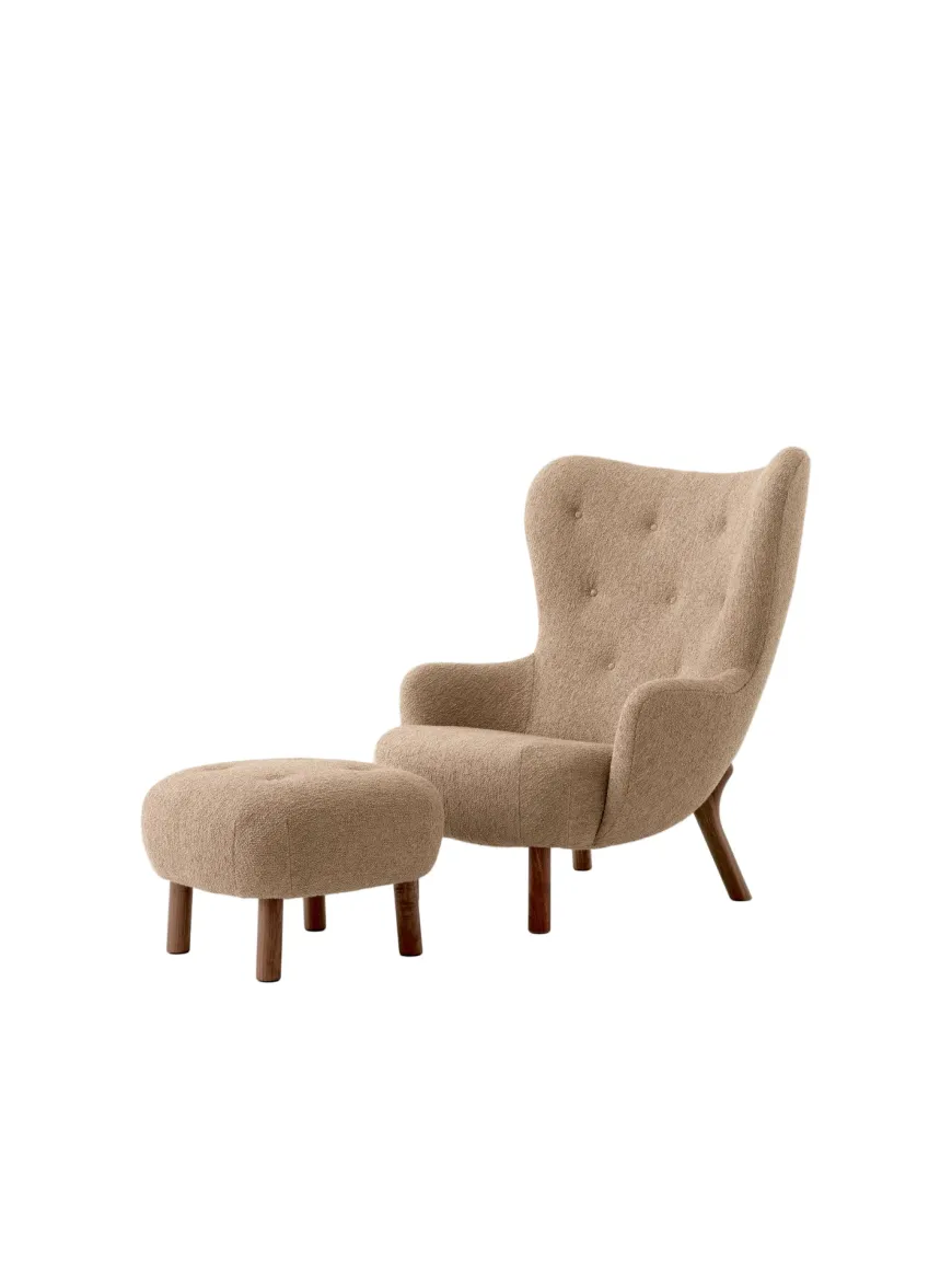 Petra VB3 lænestol inkl. Skammel, Ecriture 0640 fra &Tradition