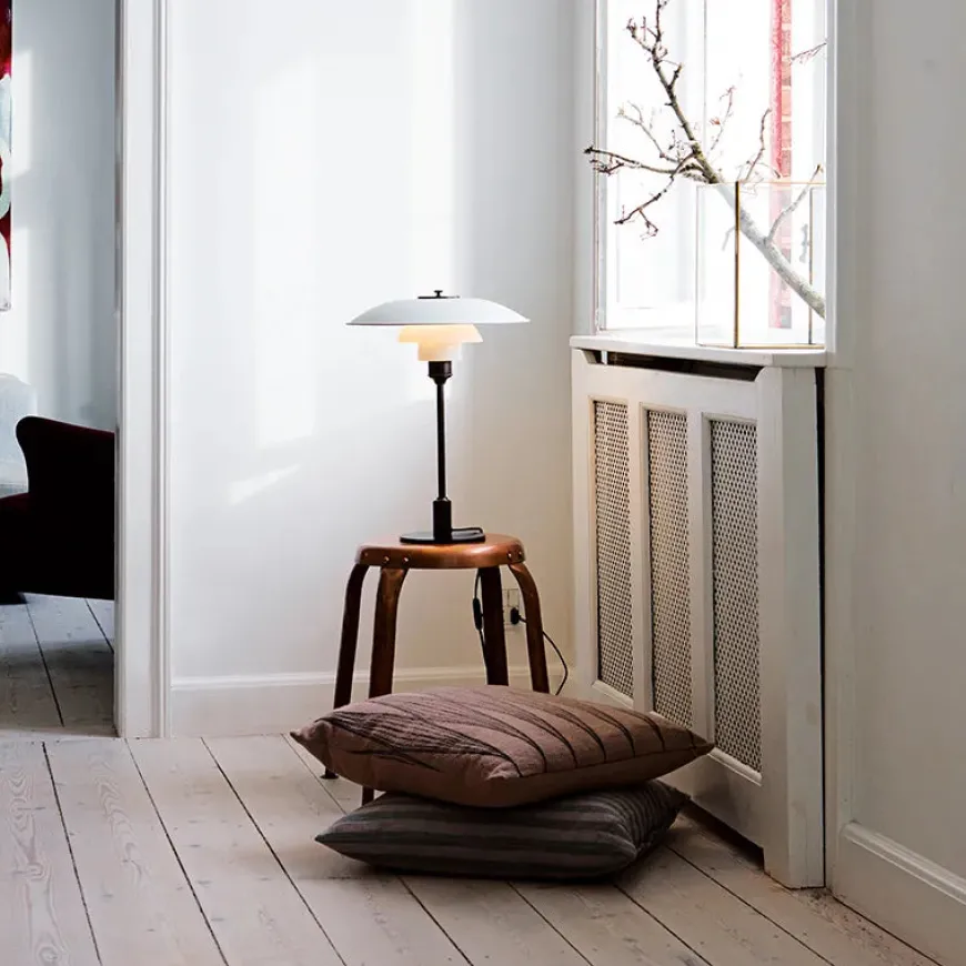 PH 3½-2½ Bordlampe, gul af Poul Henningsen