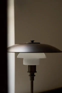 PH 3/2 Bordlampe, messing metalliseret fra Louis Poulsen